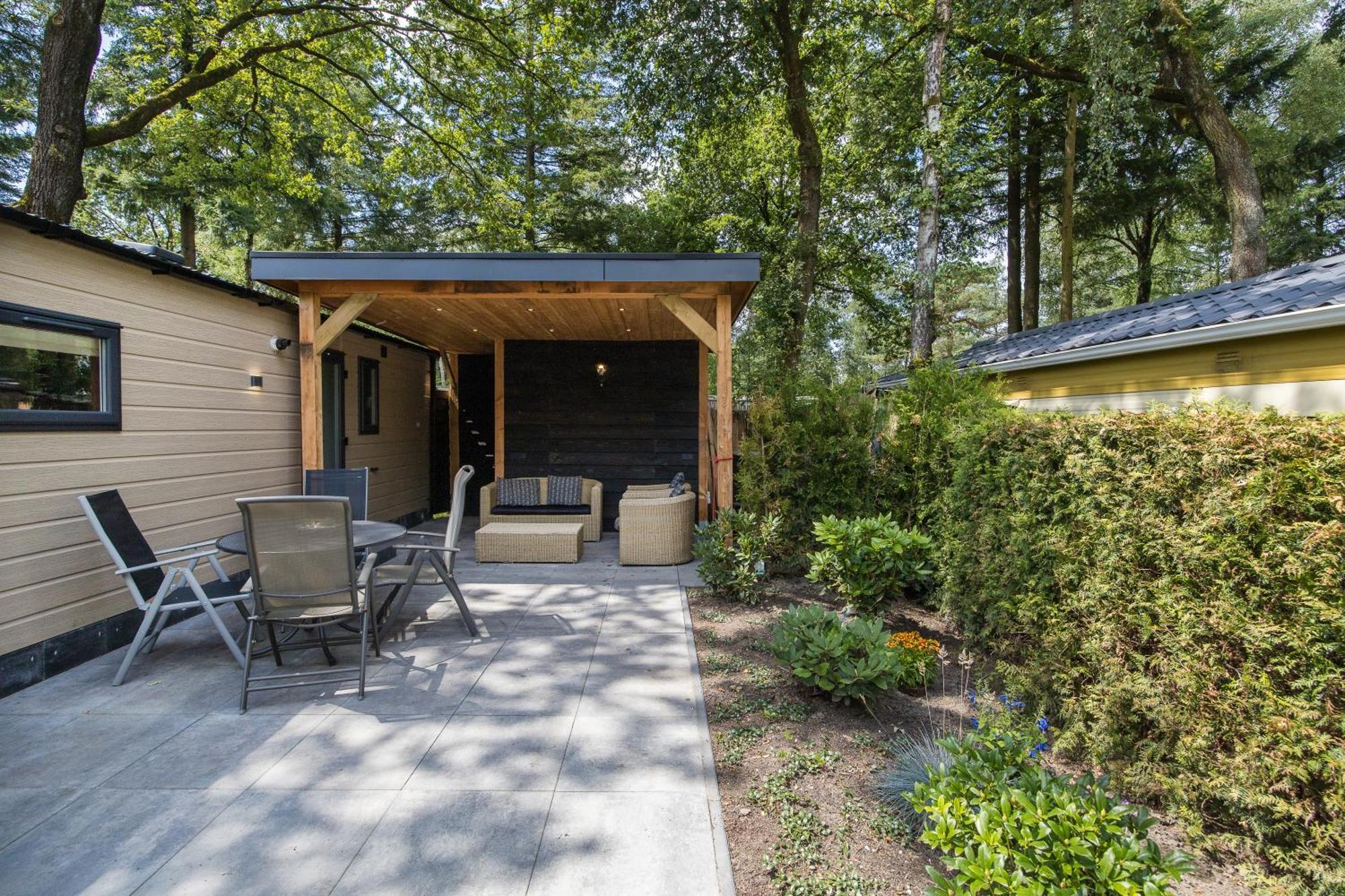 Veluwe Hoenderloo Luxury Chalet With Private Sauna And Hot Tub - Swimming Pool Tennis Court Supermarket Bowling Alley Theatre And Entertainment For Children Eksteriør billede