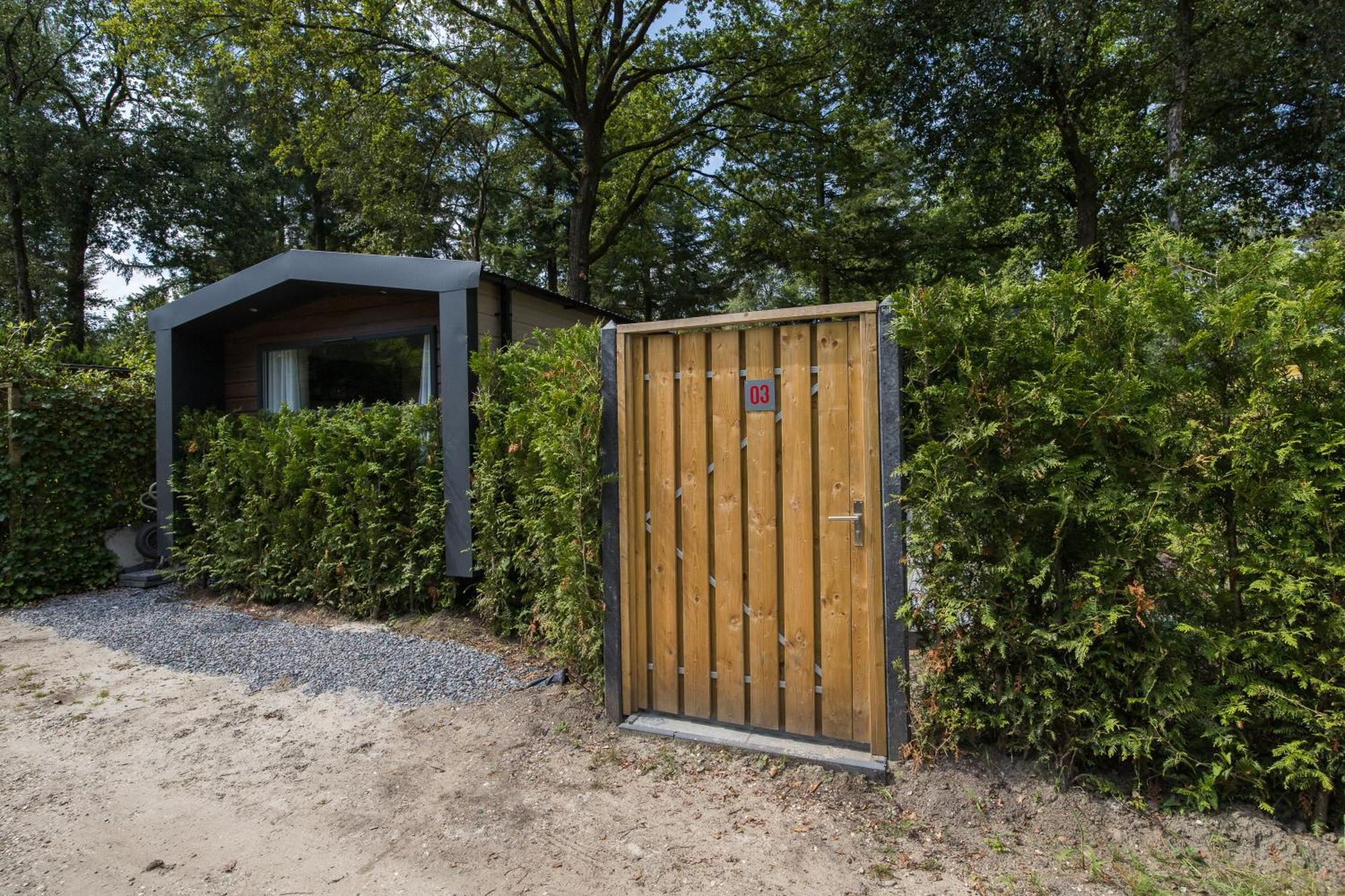 Veluwe Hoenderloo Luxury Chalet With Private Sauna And Hot Tub - Swimming Pool Tennis Court Supermarket Bowling Alley Theatre And Entertainment For Children Eksteriør billede